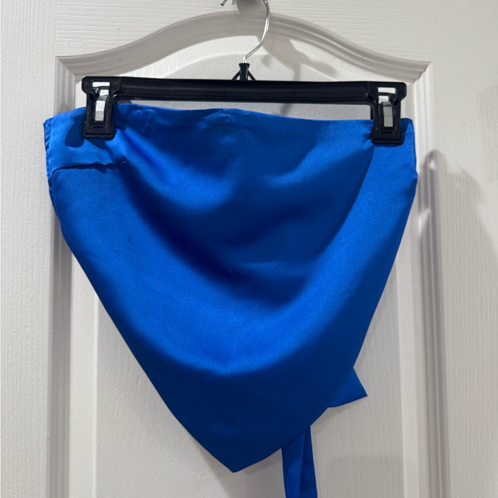 Elegant Blue Women's Strapless top